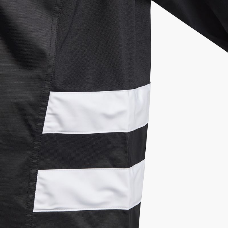 nanito_source_url:https://b2bsportswholesale.net/public/storage/productimages/c5/89/aa/0b/1076285/image/xlarge_clean.jpg