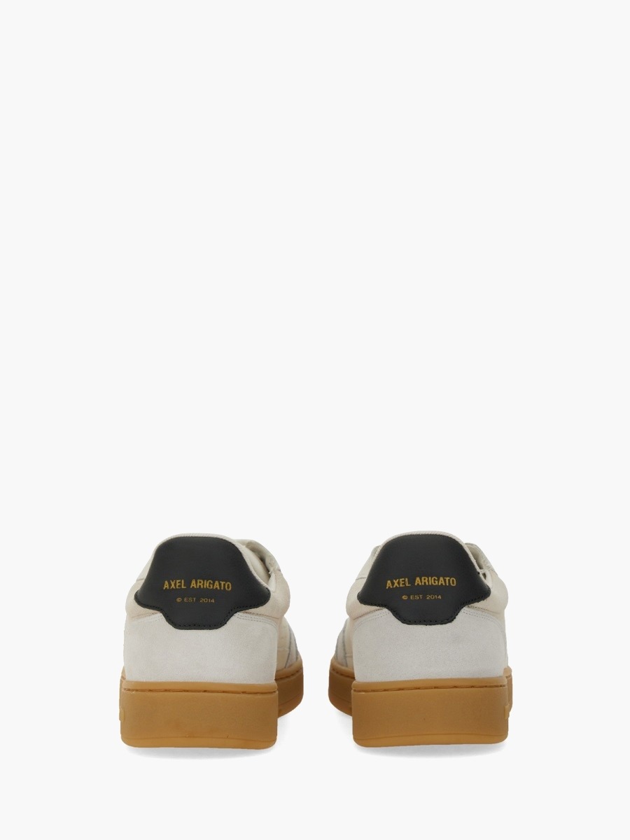 nanito_source_url:https://nokinstyle.com/2329804/sneaker-dice.jpg
