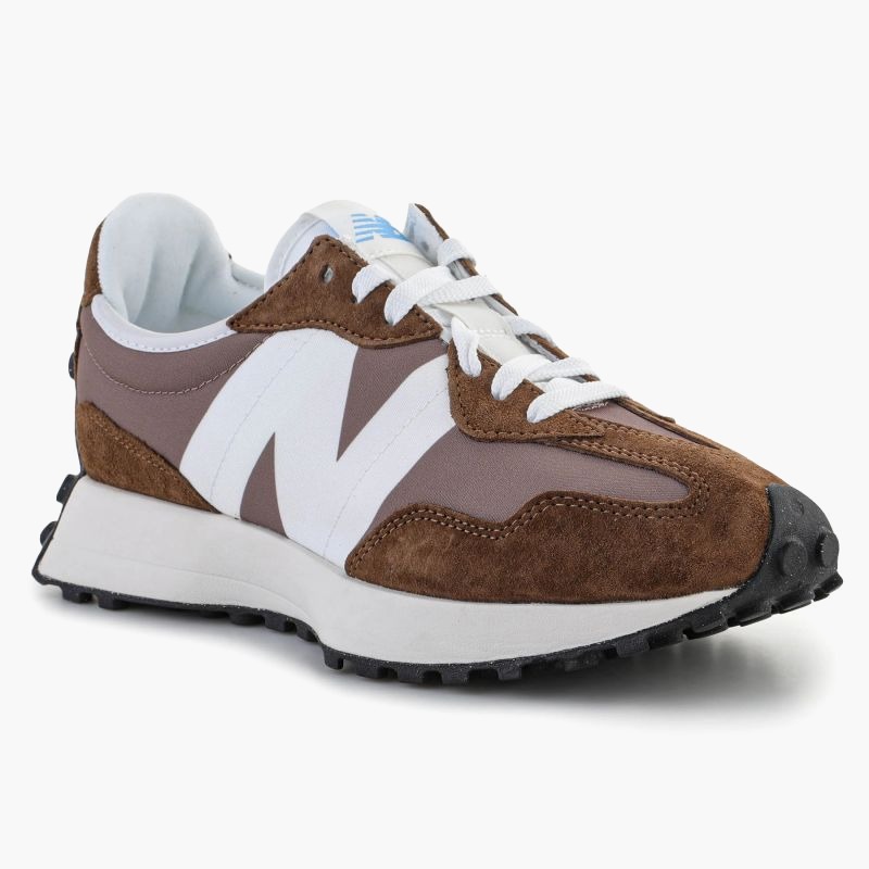 nanito_source_url:https://b2bsportswholesale.net/public/storage/productimages/53/4c/1a/fa/1302455/image/xlarge_clean.jpg