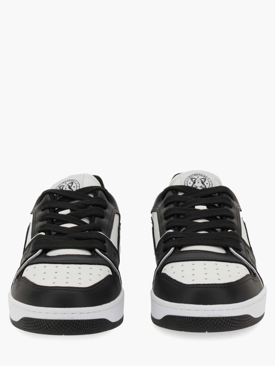 nanito_source_url:https://nokinstyle.com/2359089/ej-rocket-sneaker.jpg