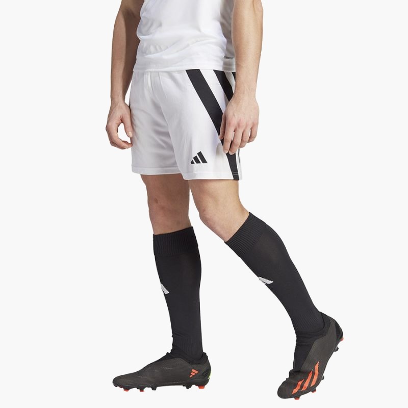 nanito_source_url:https://b2bsportswholesale.net/public/storage/productimages/c7/b6/f4/71/985195/image/xlarge_clean.jpg