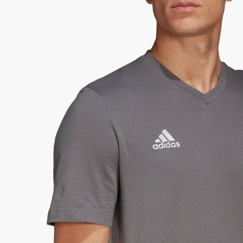 nanito_source_url:https://b2bsportswholesale.net/public/storage/productimages/9a/d6/40/c1/2225834/image/xlarge_clean.jpg