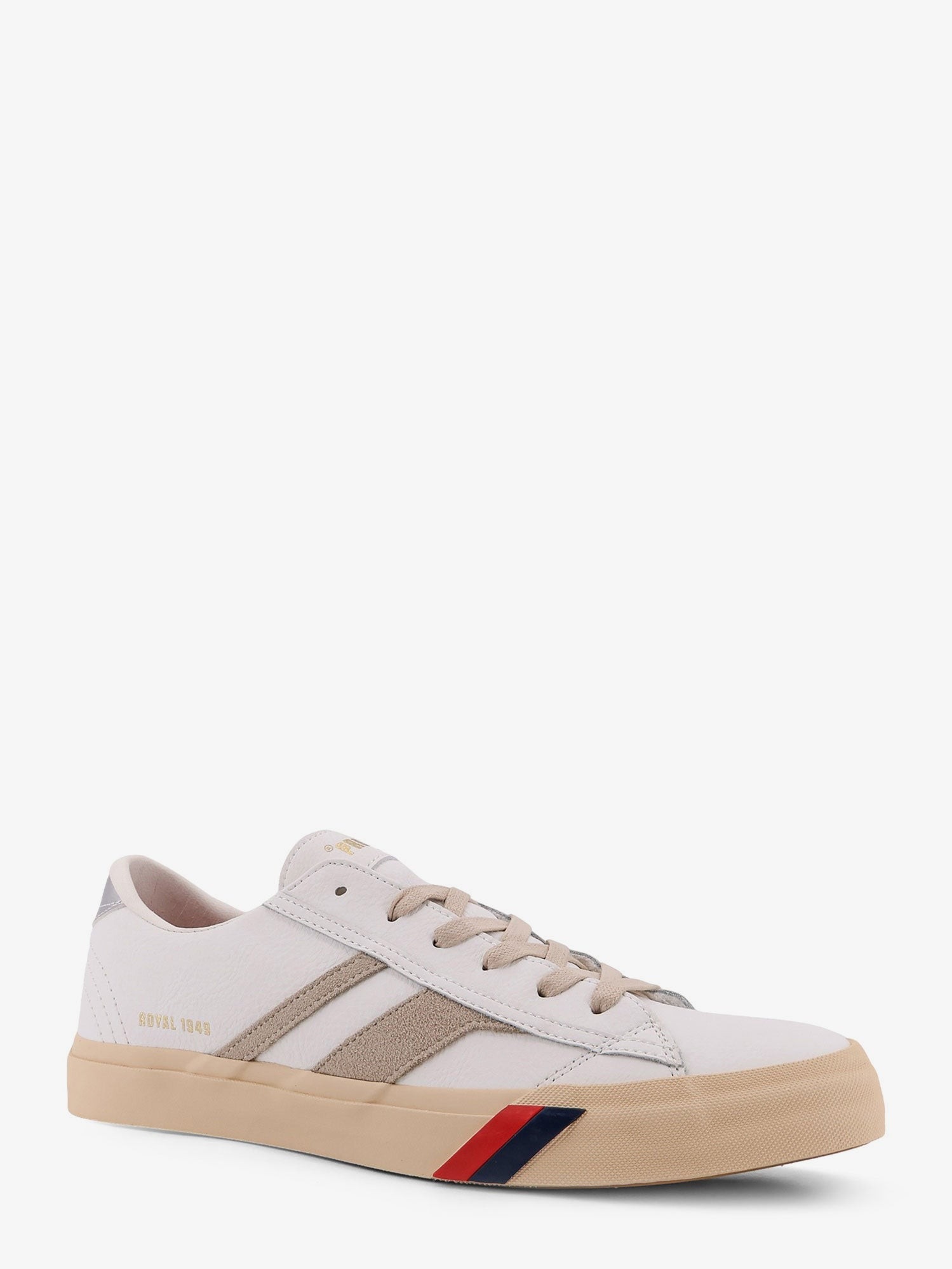 nanito_source_url:https://nokinstyle.com/2402812/royal-classic-leather-sneakers.jpg