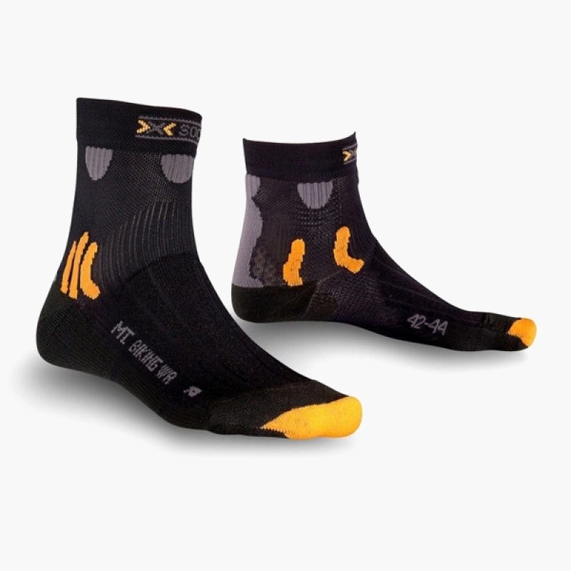 nanito_source_url:https://b2bsportswholesale.net/public/storage/productimages/36/02/32/d3/1772176/image/xlarge_clean.jpg