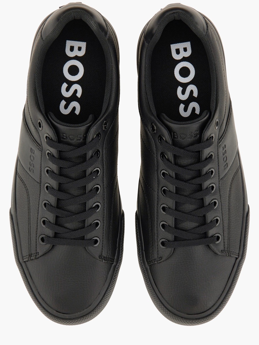 nanito_source_url:https://nokinstyle.com/2368867/leather-sneaker.jpg