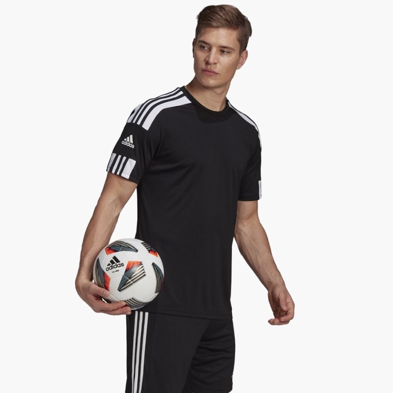 nanito_source_url:https://b2bsportswholesale.net/public/storage/productimages/85/f2/0a/cb/648817/image/xlarge_clean.jpg