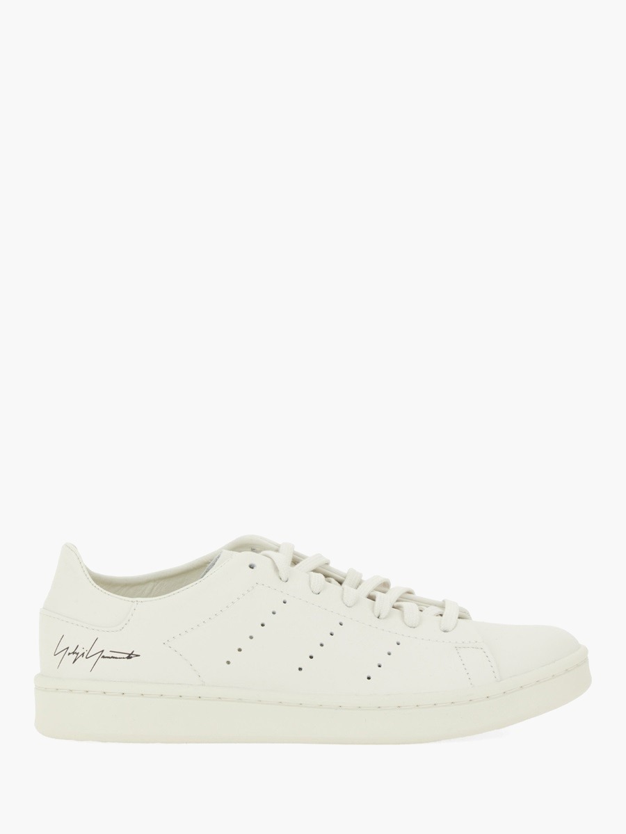 nanito_source_url:https://nokinstyle.com/2370198/stan-smith-sneaker.jpg