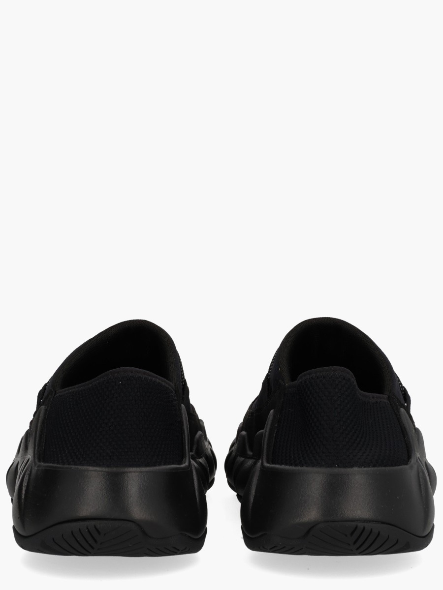 nanito_source_url:https://nokinstyle.com/2377315/hypowser-crushback-sneaker.jpg