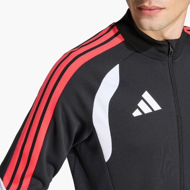 nanito_source_url:https://b2bsportswholesale.net/public/storage/productimages/ab/df/46/d5/1970437/image/xlarge_clean.jpg