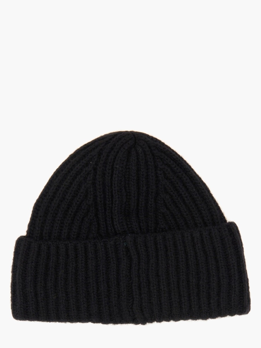 nanito_source_url:https://nokinstyle.com/2362083/beanie-hat-with-logo-patch.jpg