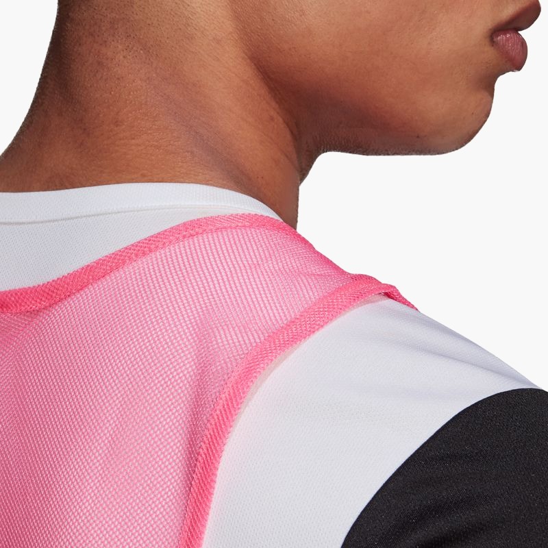 nanito_source_url:https://b2bsportswholesale.net/public/storage/productimages/bb/83/20/6d/556743/image/xlarge_clean.jpg