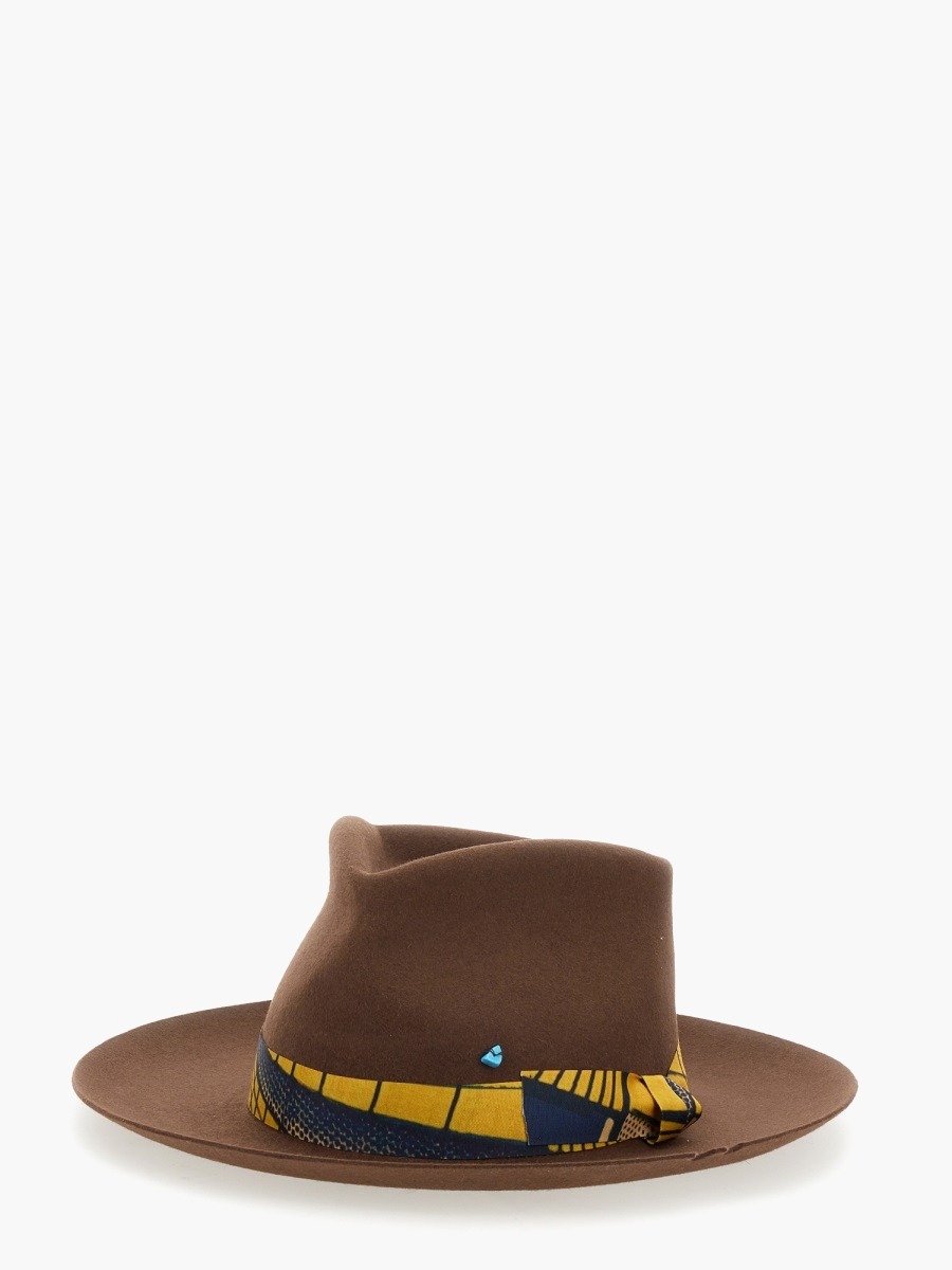 nanito_source_url:https://nokinstyle.com/2346328/bougainvillea-hat.jpg