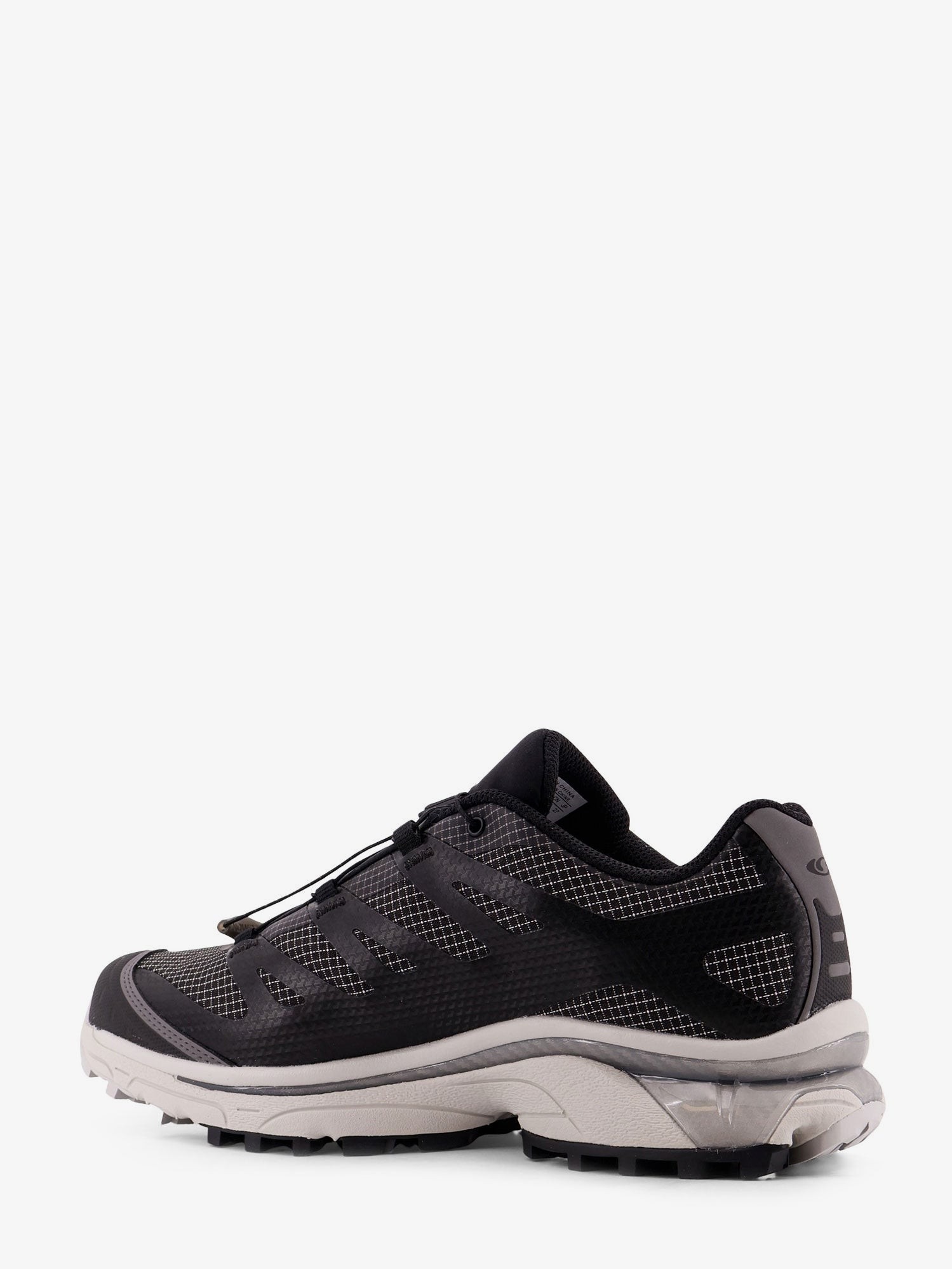 nanito_source_url:https://nokinstyle.com/2399896/nylon-and-goretex-xt-4-sneakers.jpg