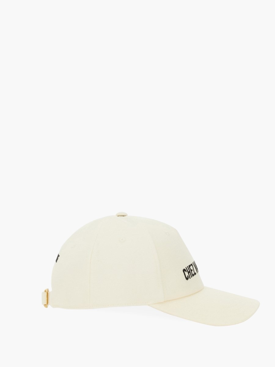 nanito_source_url:https://nokinstyle.com/2382207/baseball-cap-with-embroidery.jpg