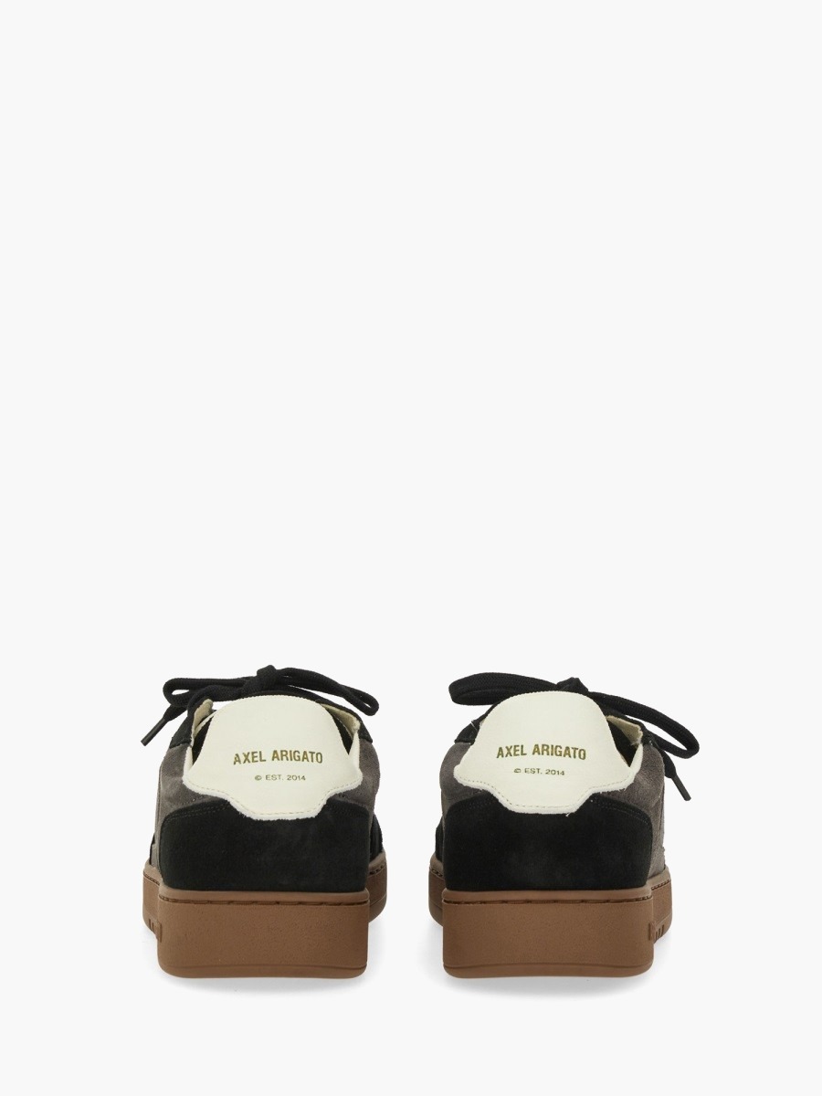 nanito_source_url:https://nokinstyle.com/2367098/says-t-toe-sneaker.jpg