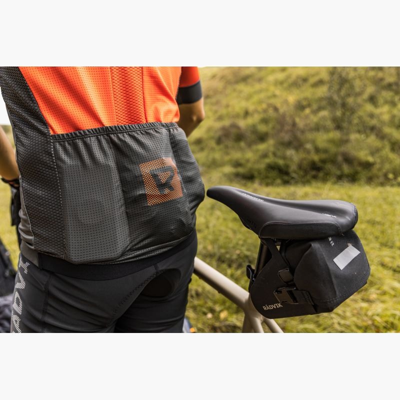 nanito_source_url:https://b2bsportswholesale.net/public/storage/productimages/45/5a/dc/46/1670713/image/xlarge_clean.jpg