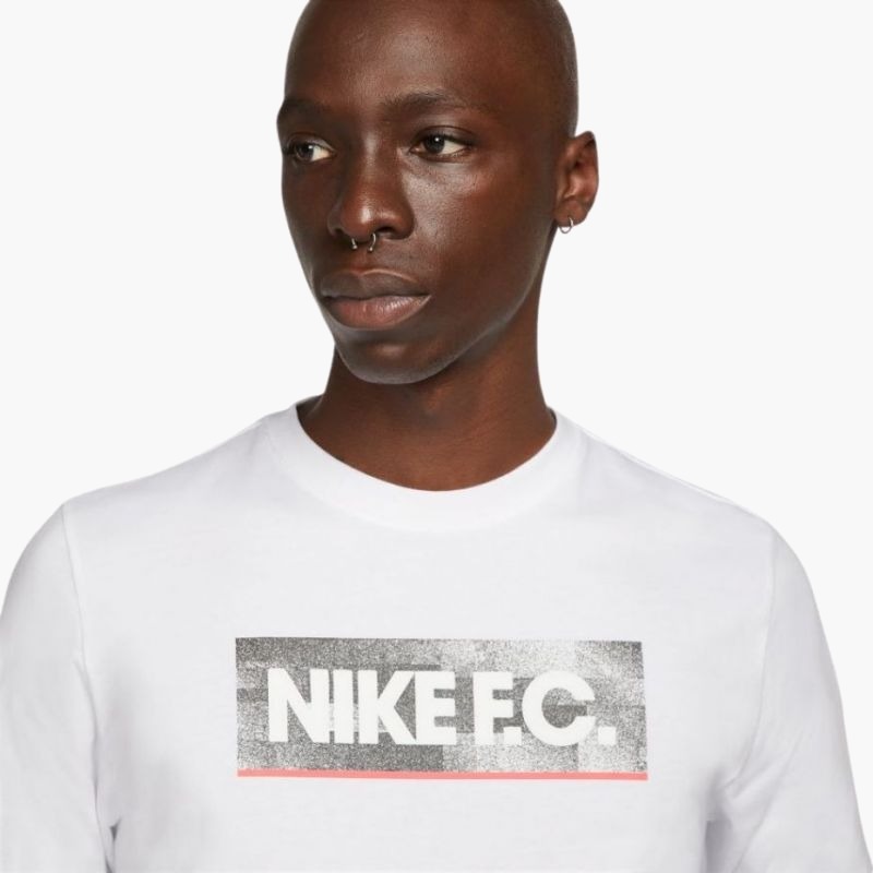 nanito_source_url:https://b2bsportswholesale.net/public/storage/productimages/54/40/bf/31/776333/image/xlarge_clean.jpg