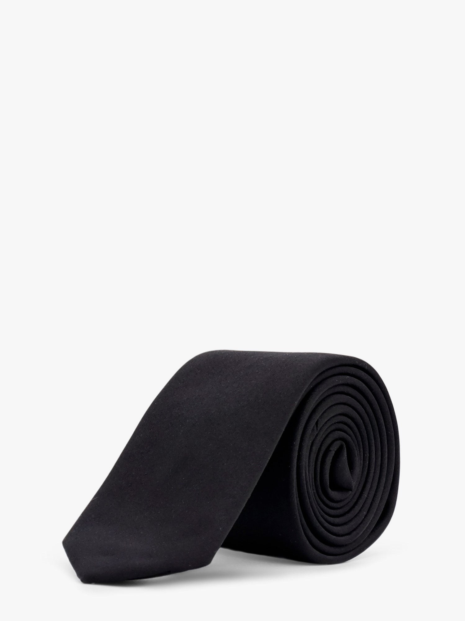 nanito_source_url:https://nokinstyle.com/2432824/silk-tie.jpg