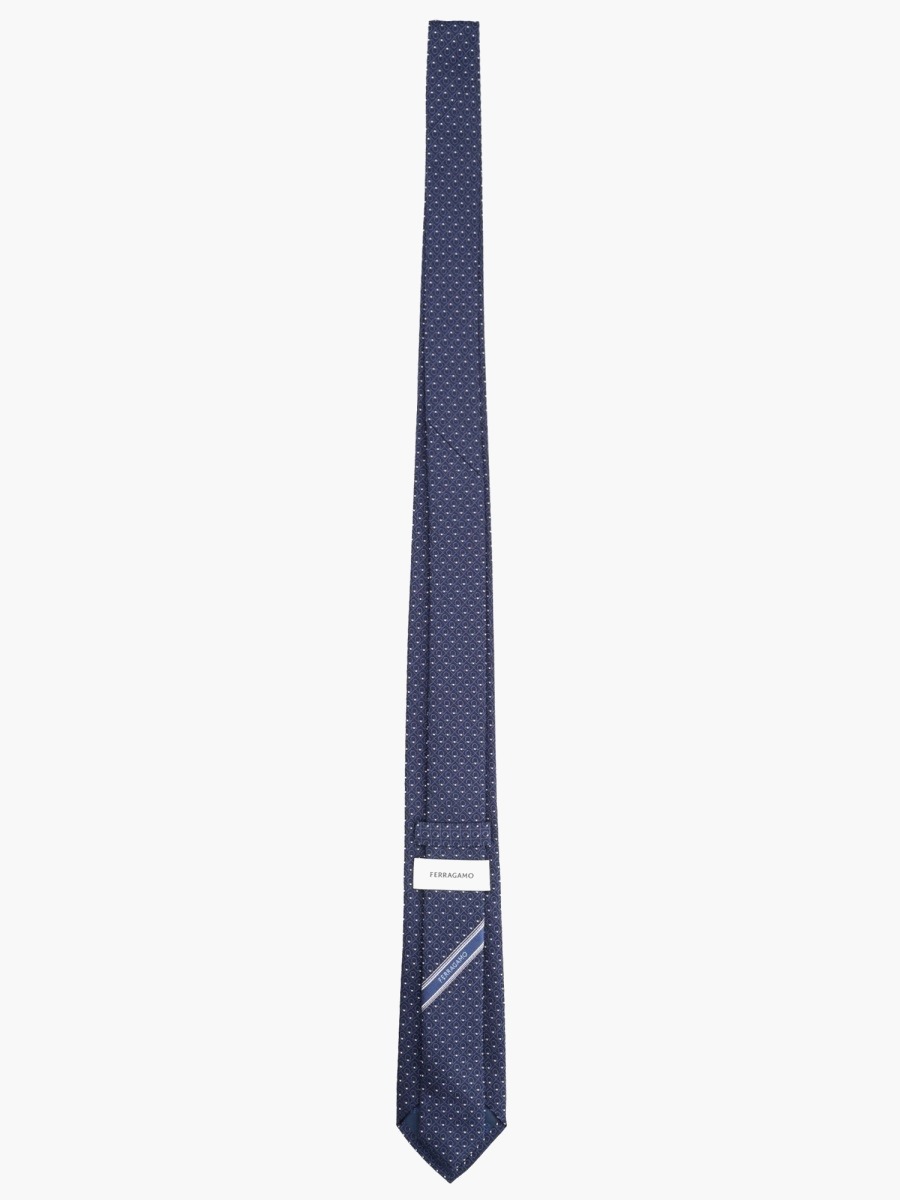 nanito_source_url:https://nokinstyle.com/2337136/silk-tie.jpg
