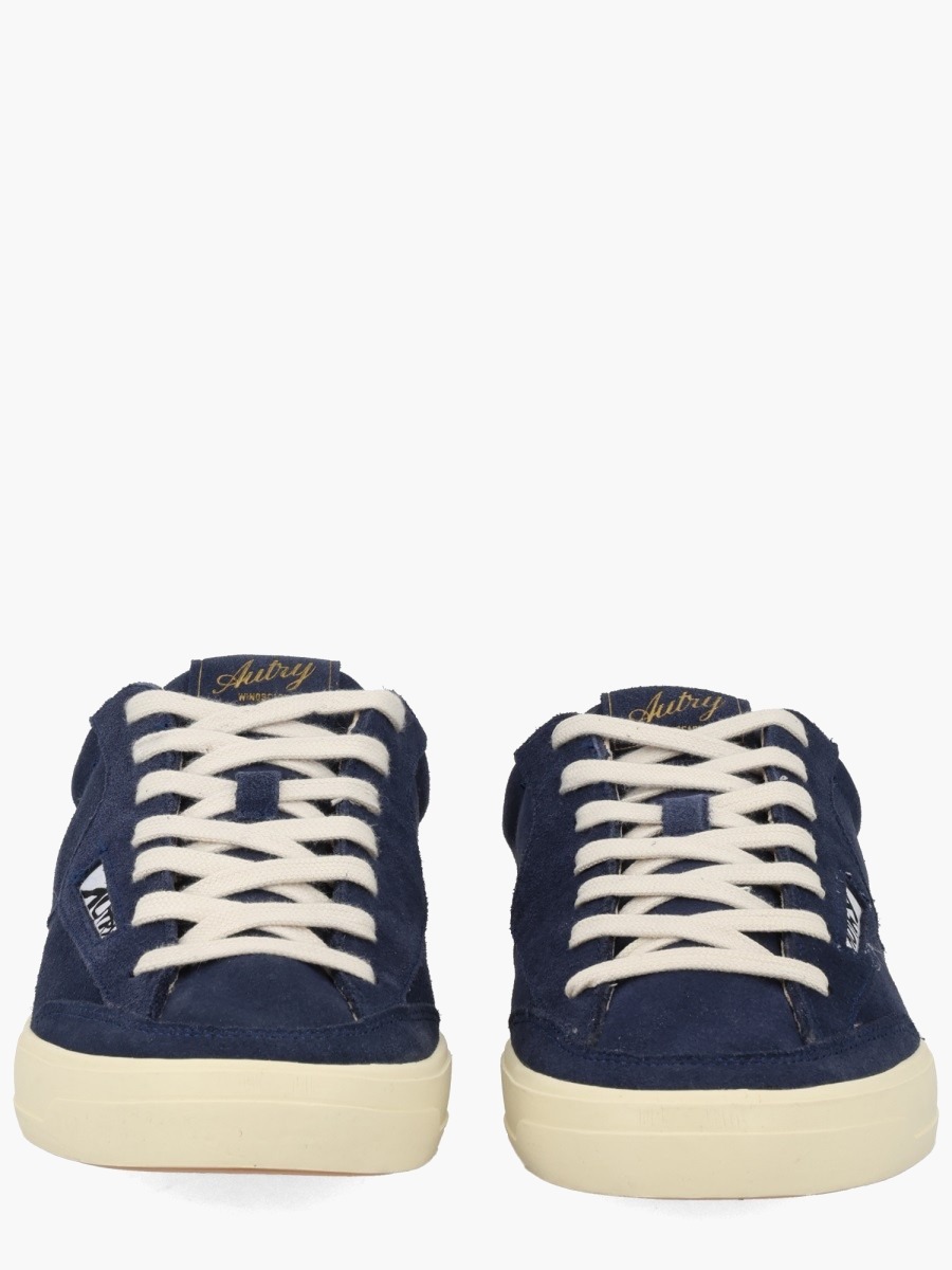 nanito_source_url:https://nokinstyle.com/2417179/sneaker-windscape-low.jpg