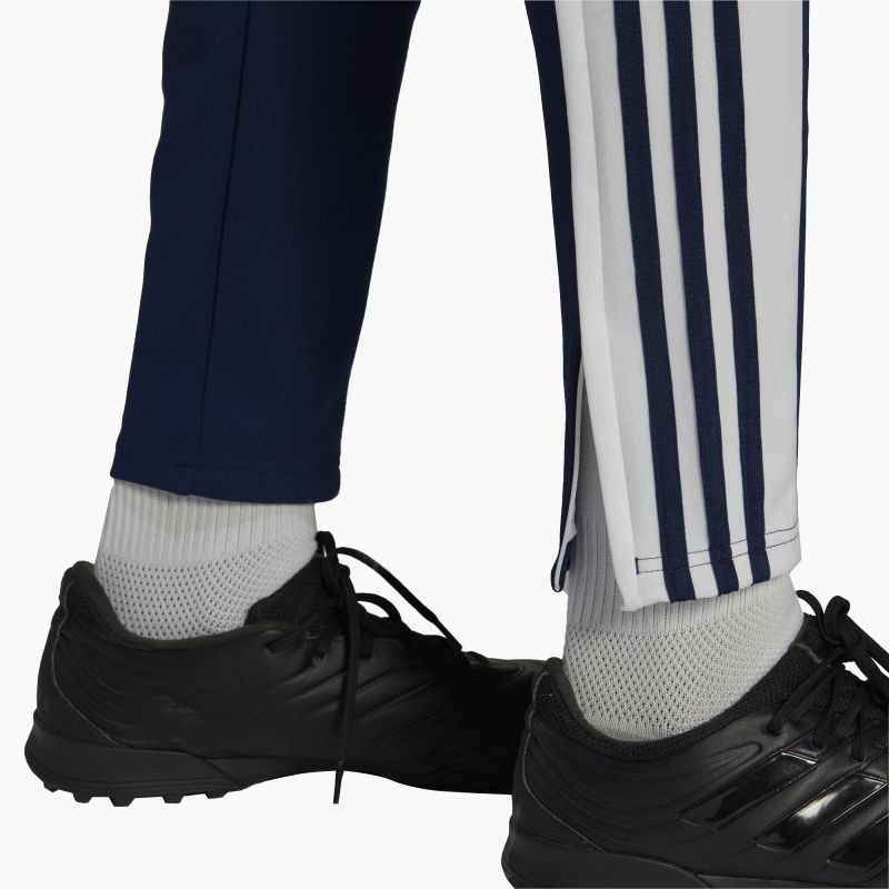 nanito_source_url:https://b2bsportswholesale.net/public/storage/productimages/6f/6d/7b/d5/794586/image/xlarge_clean.jpg