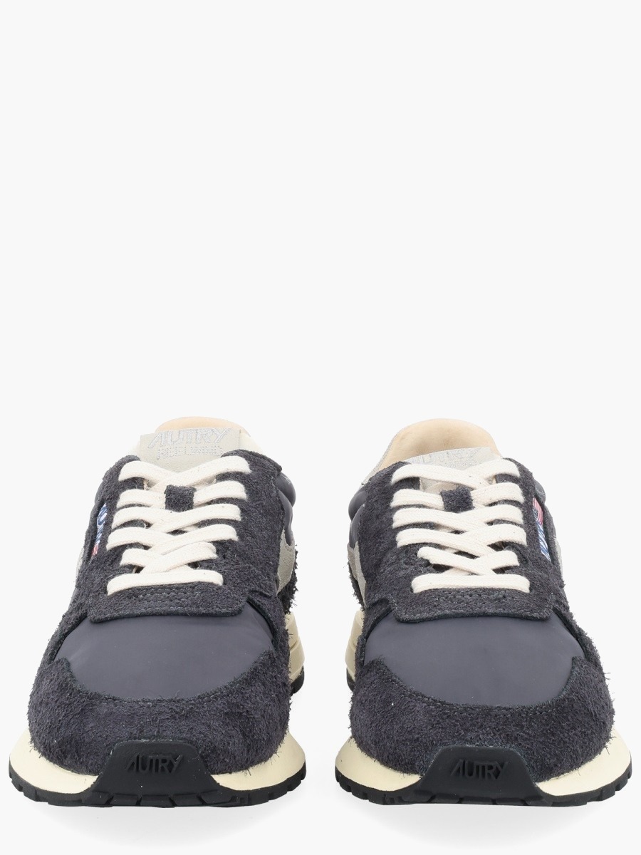 nanito_source_url:https://nokinstyle.com/2335617/reelwind-low-sneakers.jpg