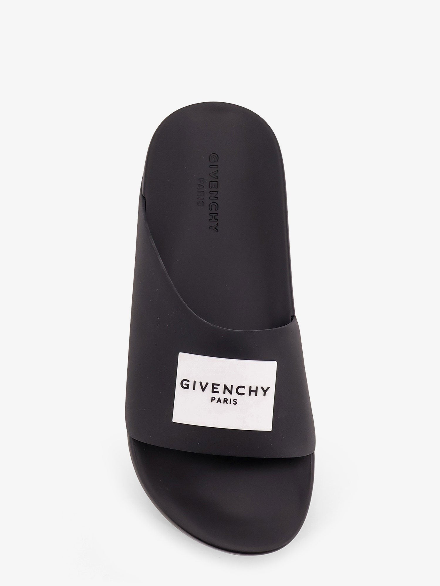 nanito_source_url:https://nokinstyle.com/2421674/rubber-slide-with-logo-lettering-patch.jpg