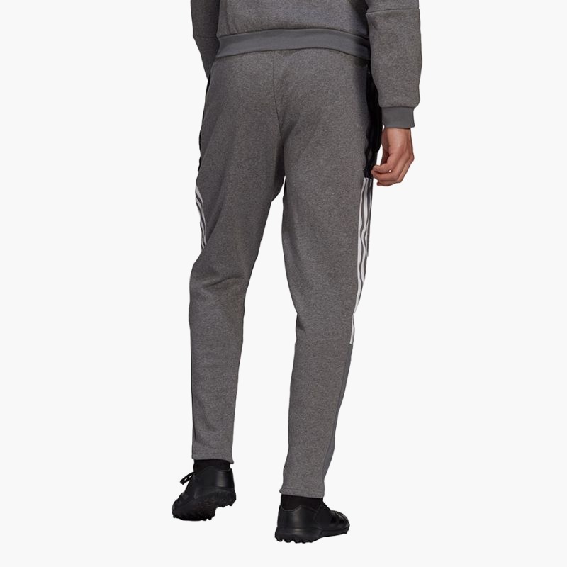 nanito_source_url:https://b2bsportswholesale.net/public/storage/productimages/f5/ac/c9/1f/620814/image/xlarge_clean.jpg
