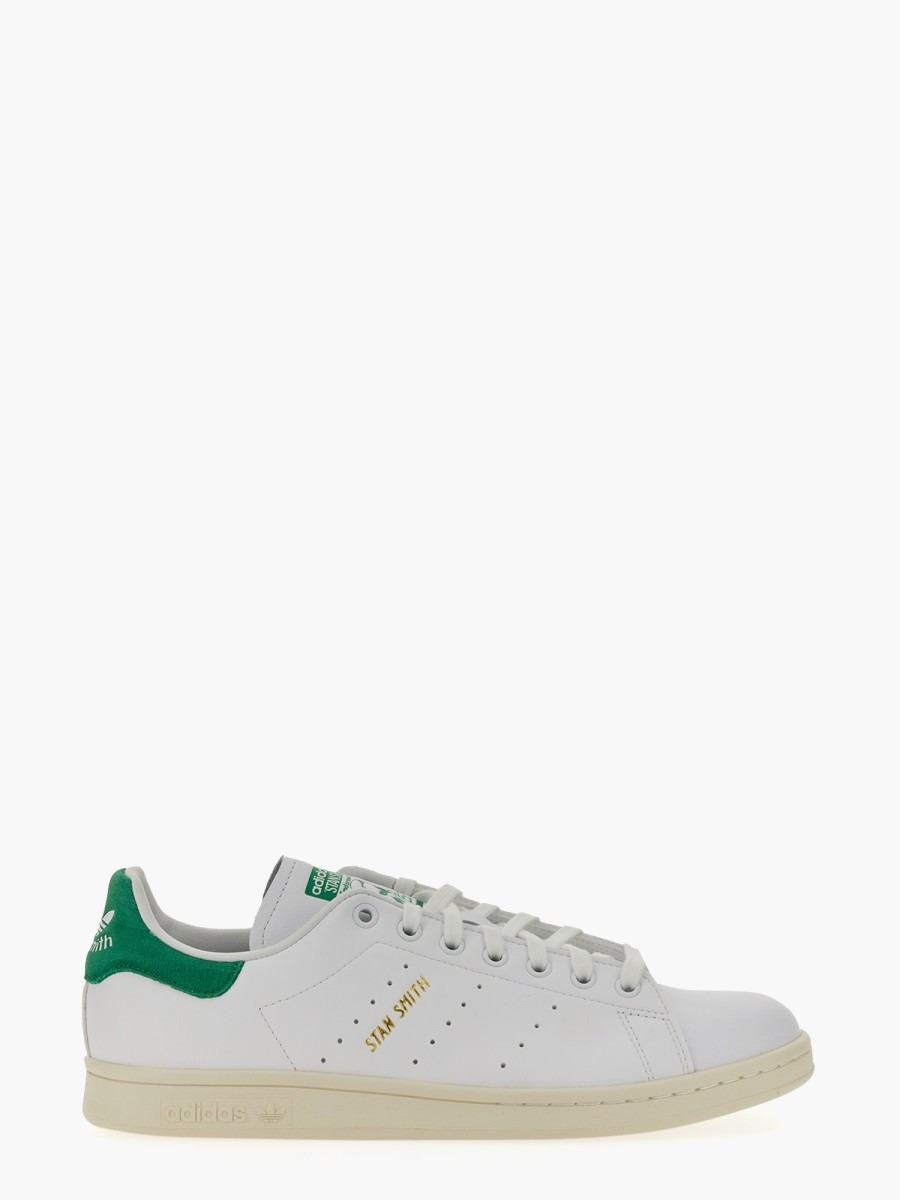 nanito_source_url:https://nokinstyle.com/2354044/stan-smith-sneaker.jpg