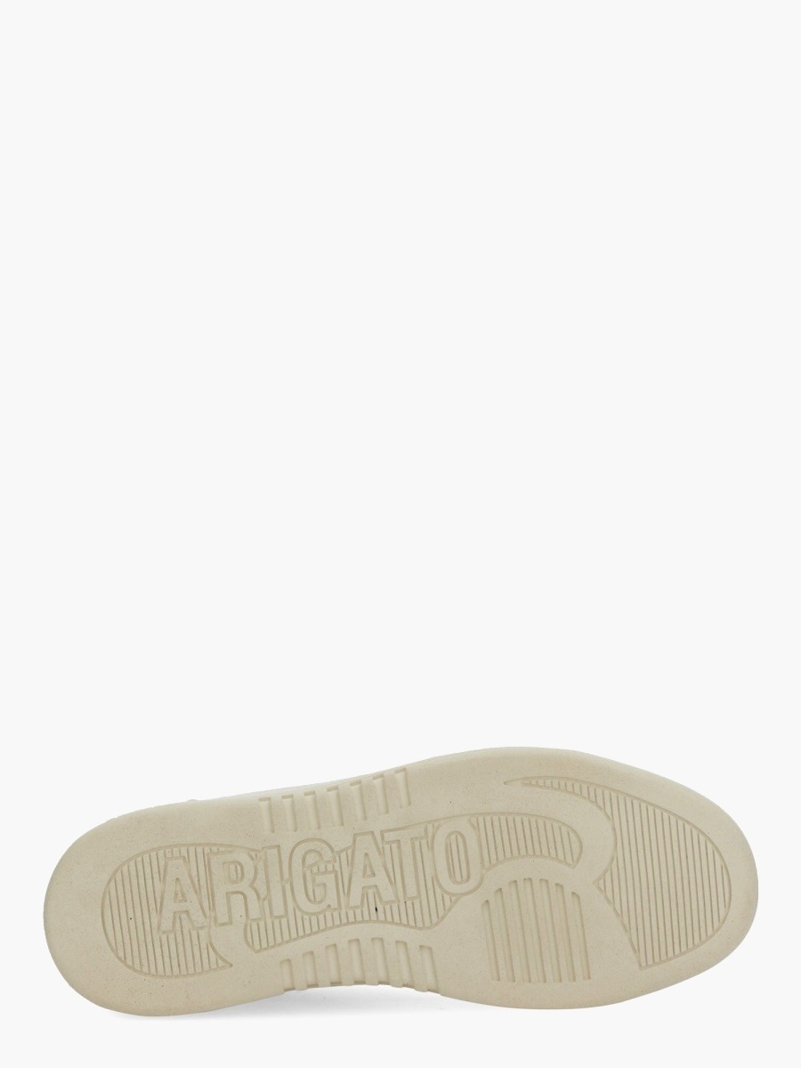 nanito_source_url:https://nokinstyle.com/2332779/sneaker-says-it.jpg