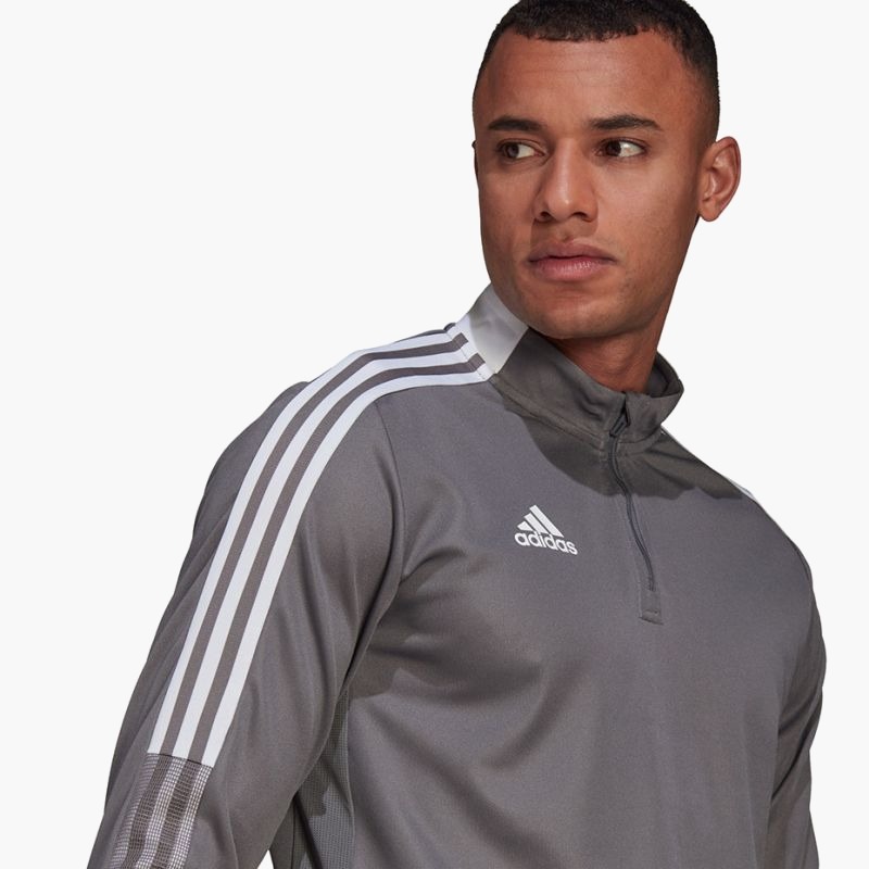nanito_source_url:https://b2bsportswholesale.net/public/storage/productimages/74/a7/04/5b/2178219/image/xlarge_clean.jpg