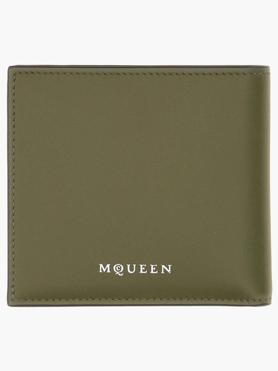 nanito_source_url:https://nokinstyle.com/2368335/bifold-wallet-the-skull.jpg