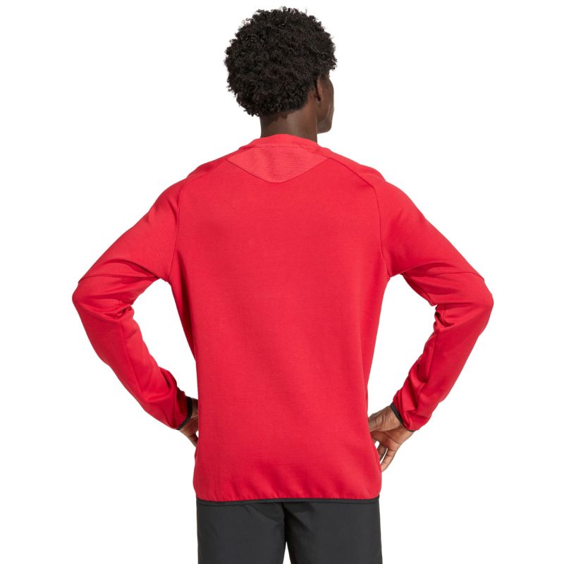 nanito_source_url:https://b2bsportswholesale.net/public/storage/productimages/5b/6f/6f/2c/2165374/image/xlarge_clean.jpg
