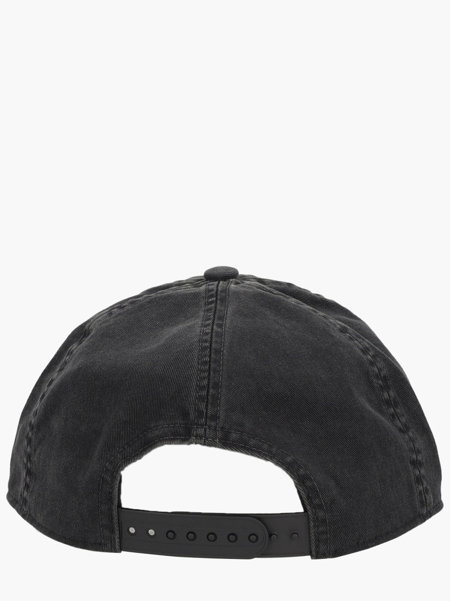 nanito_source_url:https://nokinstyle.com/2366020/baseball-cap.jpg