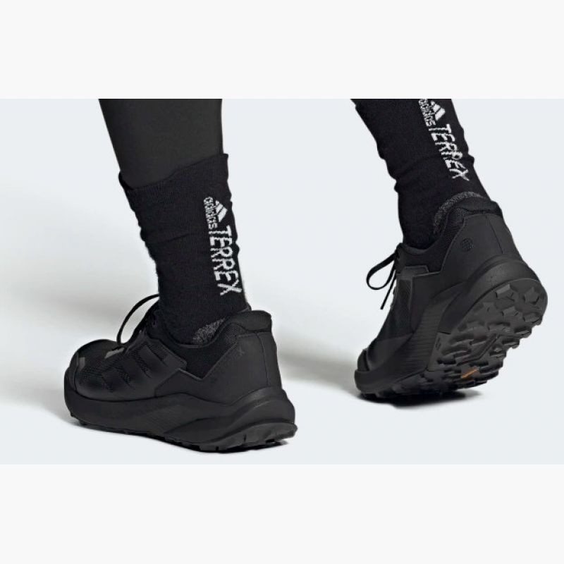 nanito_source_url:https://b2bsportswholesale.net/public/storage/productimages/55/88/13/b4/953079/image/xlarge_clean.jpg