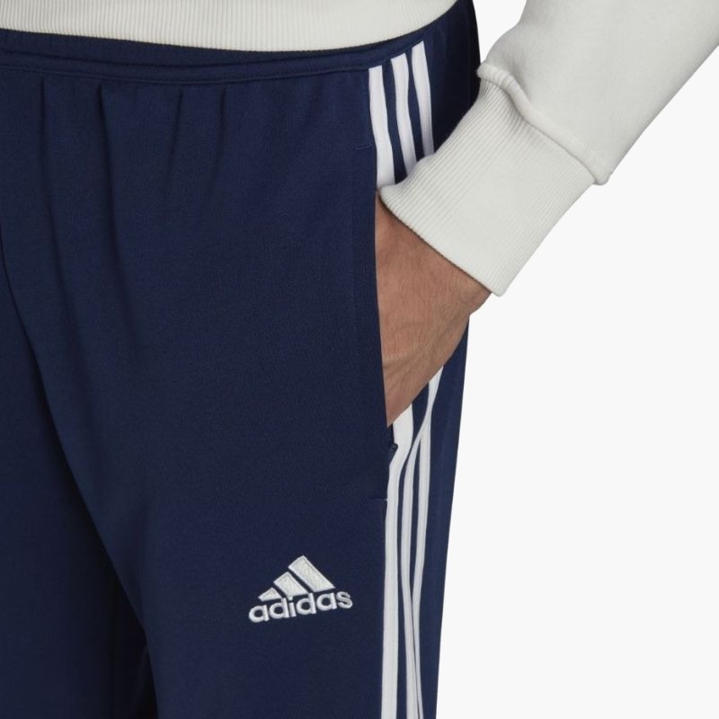 nanito_source_url:https://b2bsportswholesale.net/public/storage/productimages/da/0c/b0/6c/2238384/image/xlarge_clean.jpg