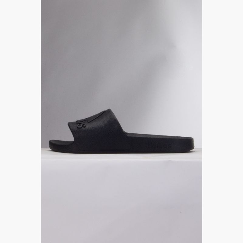 nanito_source_url:https://b2bsportswholesale.net/public/storage/productimages/8a/e9/36/e1/1193469/image/xlarge_clean.jpg