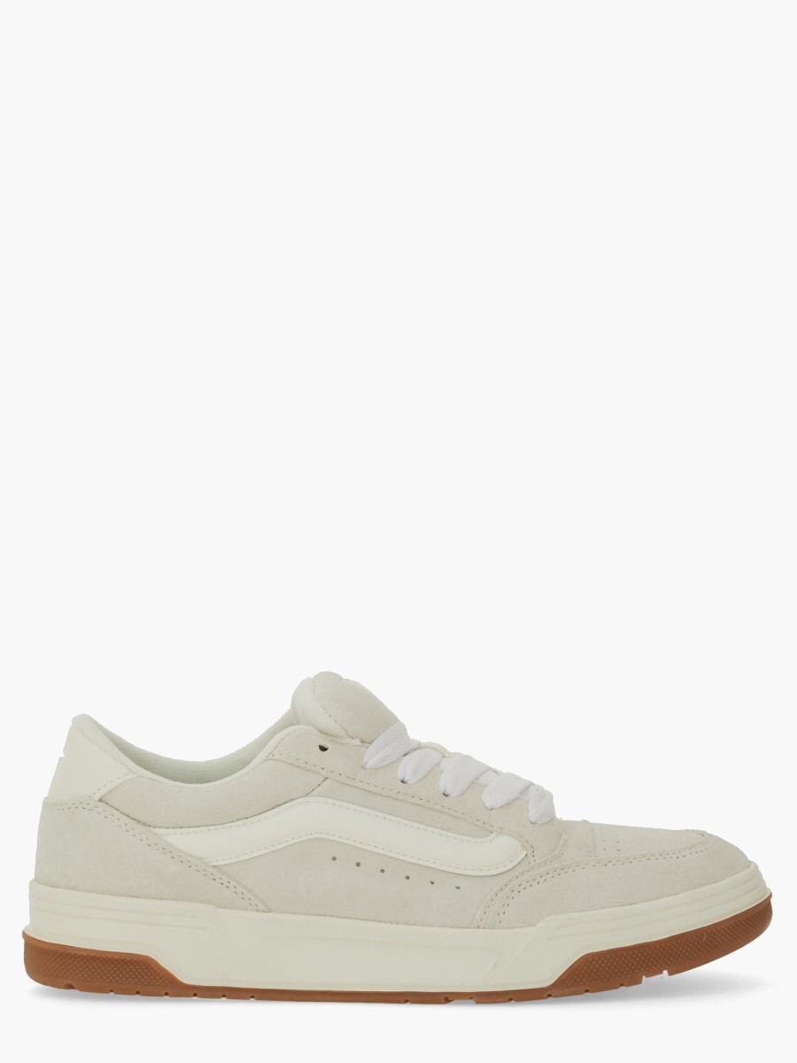 nanito_source_url:https://nokinstyle.com/2387632/sneaker-hylane.jpg