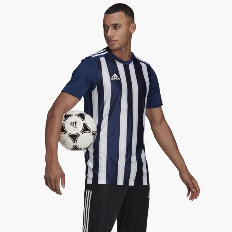 nanito_source_url:https://b2bsportswholesale.net/public/storage/productimages/f8/b4/2f/a0/652196/image/xlarge_clean.jpg