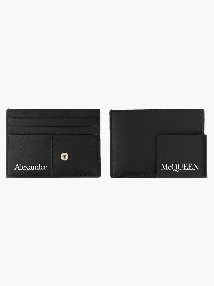 nanito_source_url:https://nokinstyle.com/2356762/card-holder-with-logo.jpg