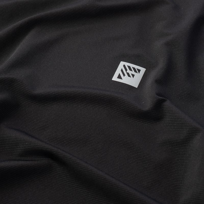 nanito_source_url:https://b2bsportswholesale.net/public/storage/productimages/4b/2f/2c/90/1638784/image/xlarge_clean.jpg
