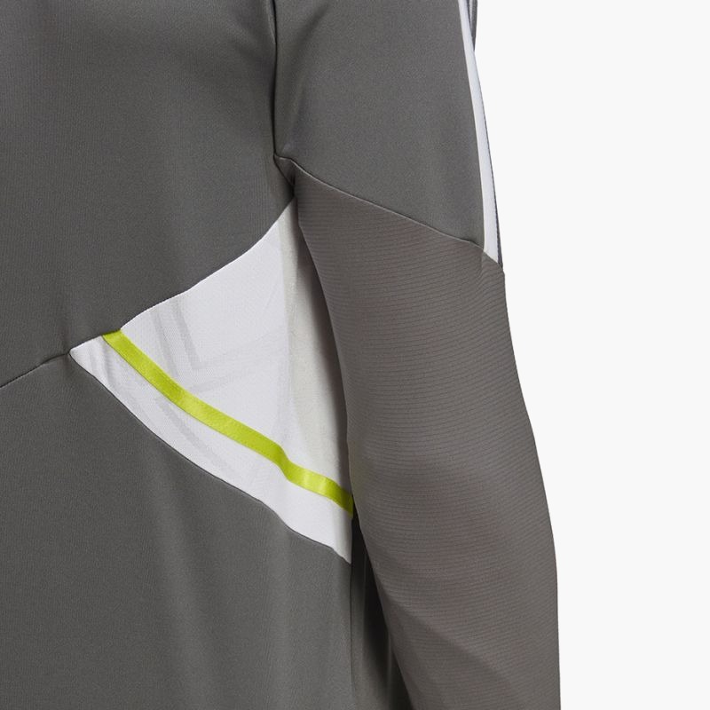 nanito_source_url:https://b2bsportswholesale.net/public/storage/productimages/4f/81/ce/99/2241458/image/xlarge_clean.jpg