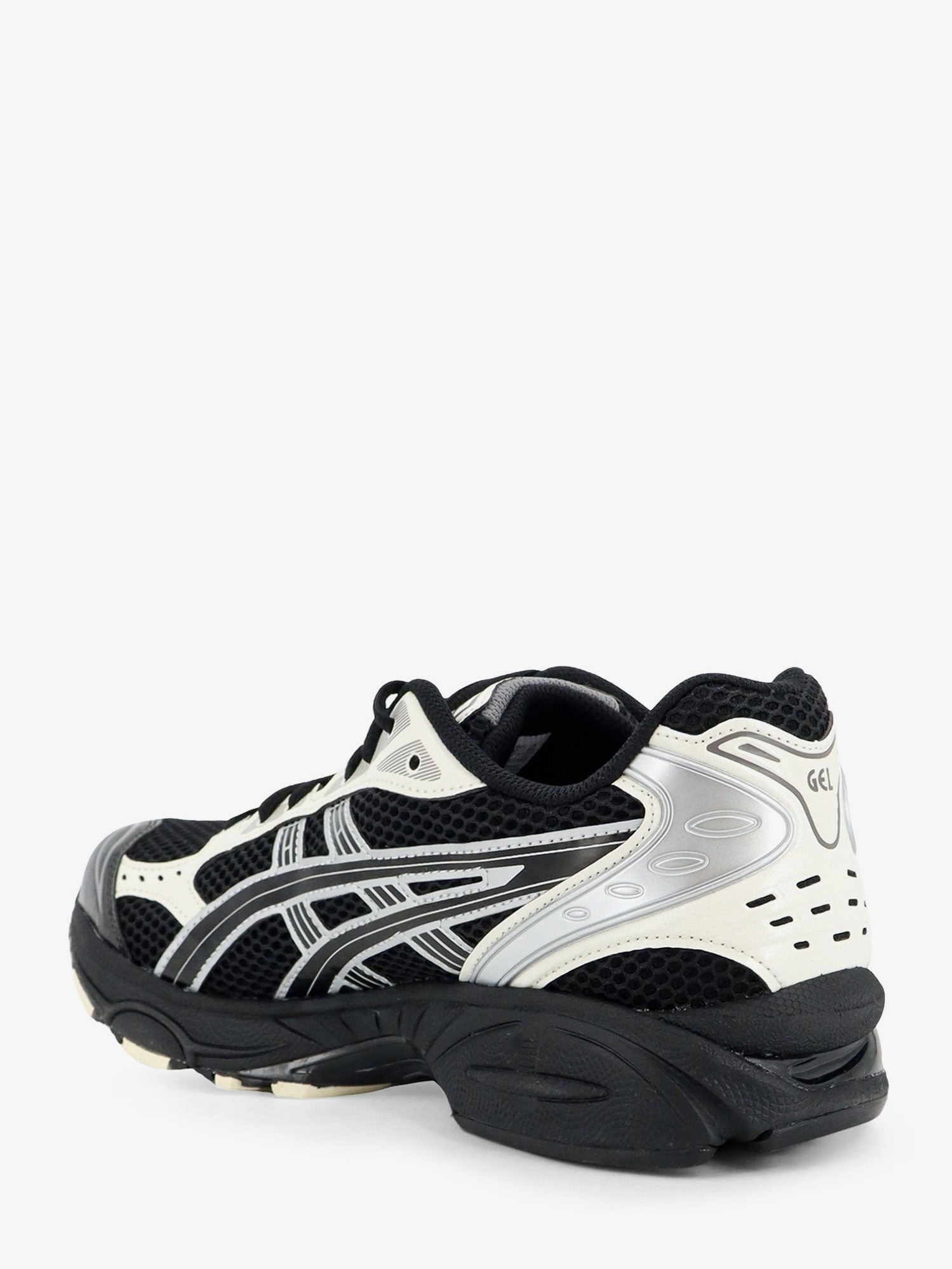 nanito_source_url:https://nokinstyle.com/2439298/gel-kayano-14-mesh-sneakers-with-contrasting-inserts.jpg