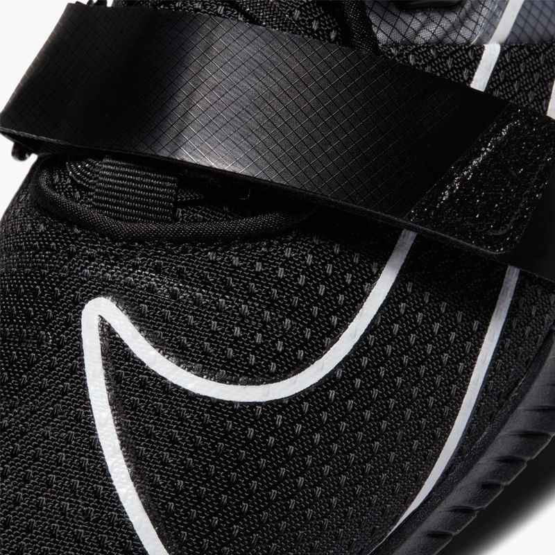 nanito_source_url:https://b2bsportswholesale.net/public/storage/productimages/25/62/8c/cf/585684/image/xlarge_clean.jpg