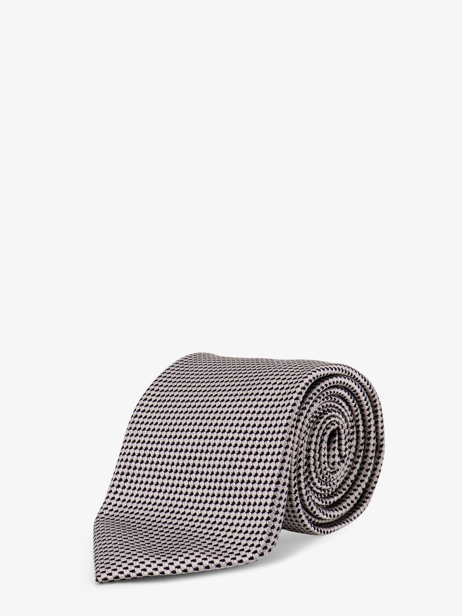 nanito_source_url:https://nokinstyle.com/2402277/silk-tie.jpg