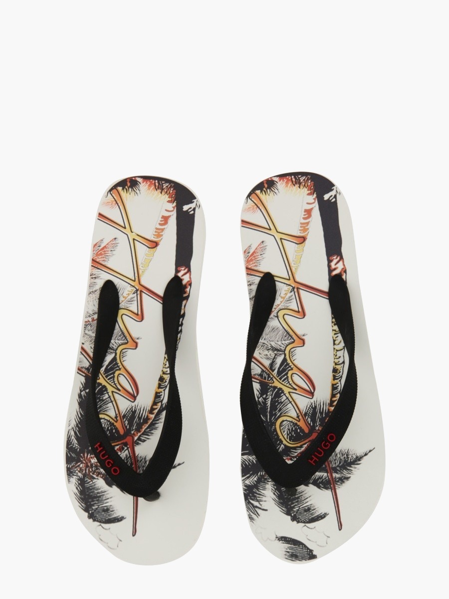 nanito_source_url:https://nokinstyle.com/2357121/slide-sandal-with-print.jpg