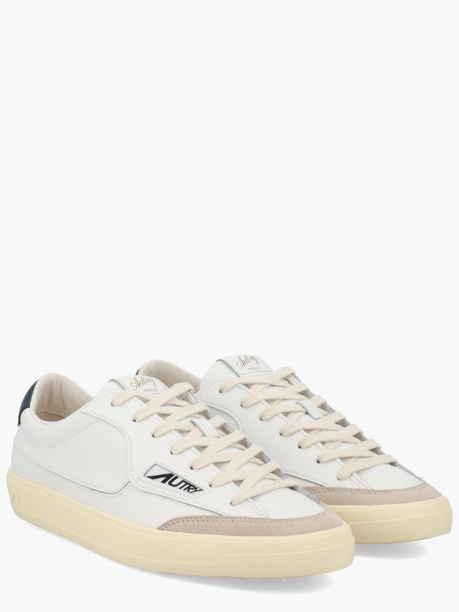 nanito_source_url:https://nokinstyle.com/2416995/sneaker-windscape-low.jpg