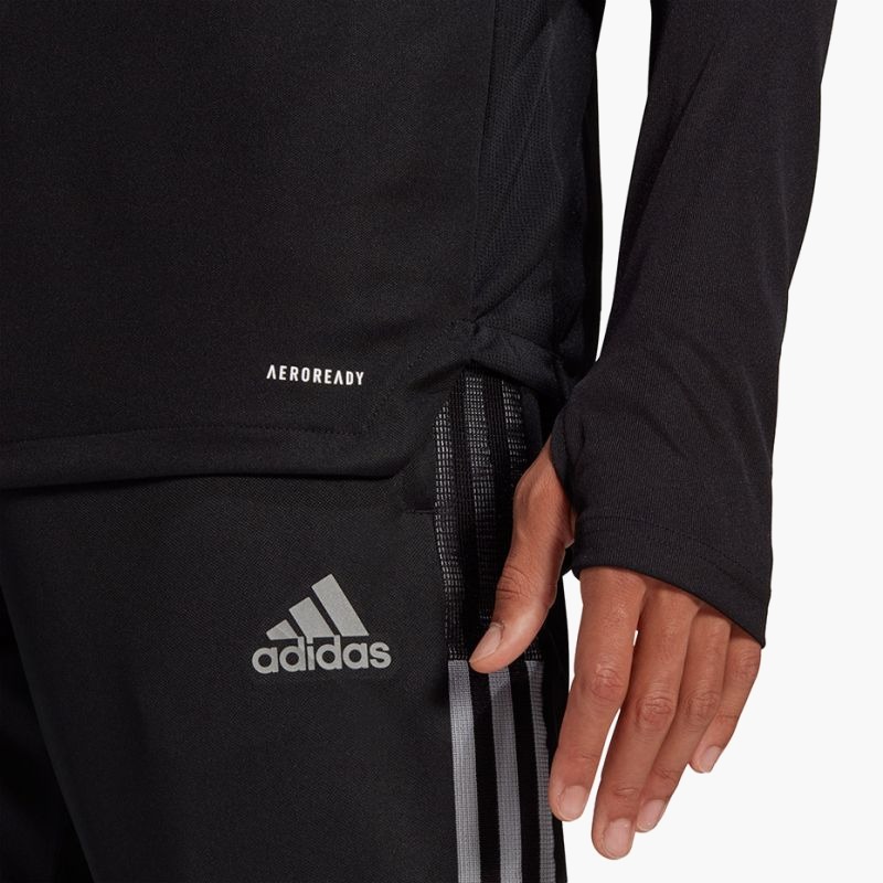 nanito_source_url:https://b2bsportswholesale.net/public/storage/productimages/0f/a7/bd/6d/620719/image/xlarge_clean.jpg