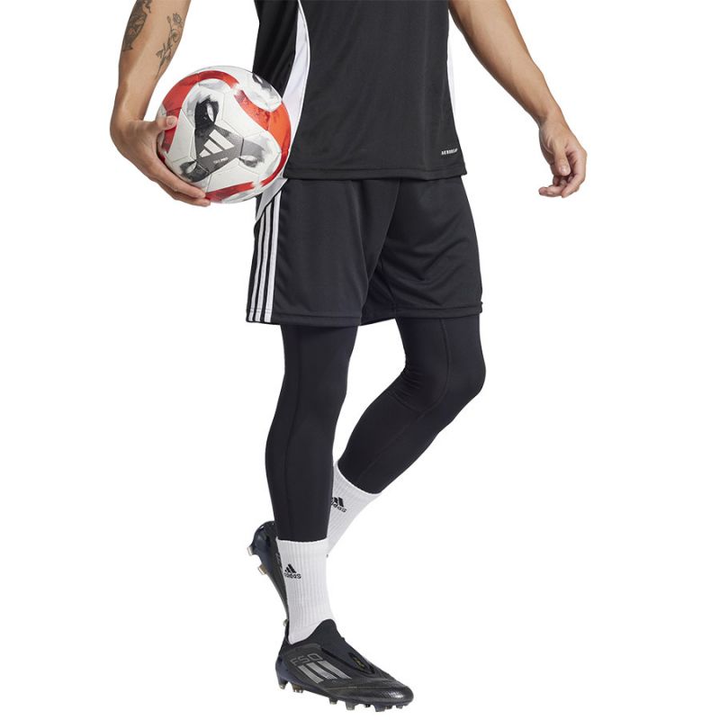 nanito_source_url:https://b2bsportswholesale.net/public/storage/productimages/8c/d3/e7/e2/1375130/image/xlarge_clean.jpg