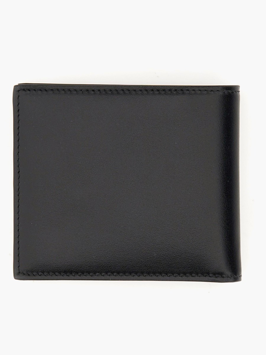 nanito_source_url:https://nokinstyle.com/2347832/bifold-wallet.jpg